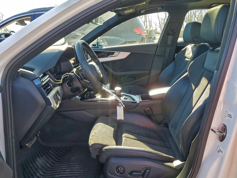 Фото 7 - AUDI A4