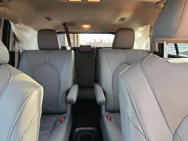 Фото 10 - TOYOTA HIGHLANDER