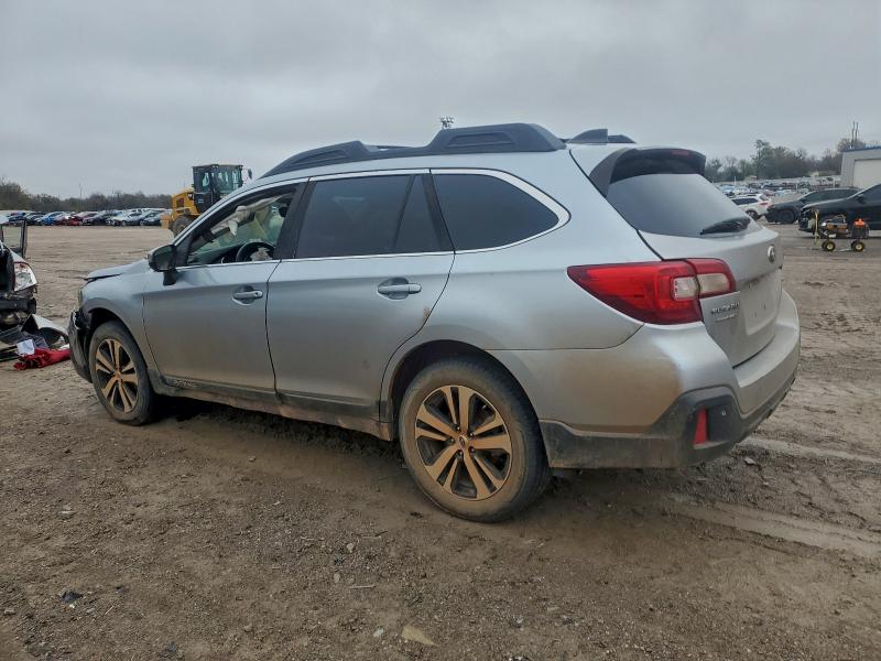 Фото 2 - SUBARU OUTBACK