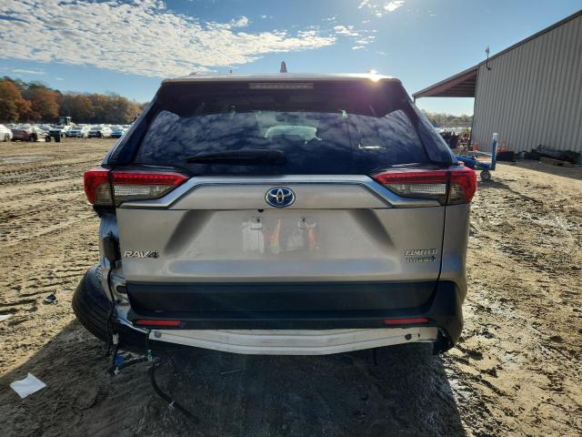 Фото 6 - TOYOTA RAV4