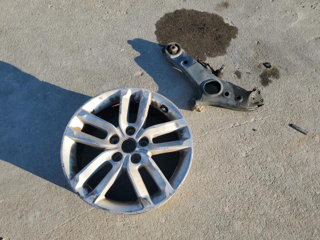 Фото 12 - KIA SORENTO