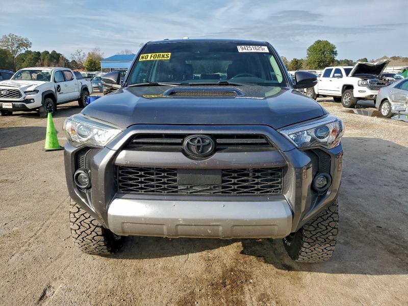 Фото 5 - TOYOTA 4RUNNER