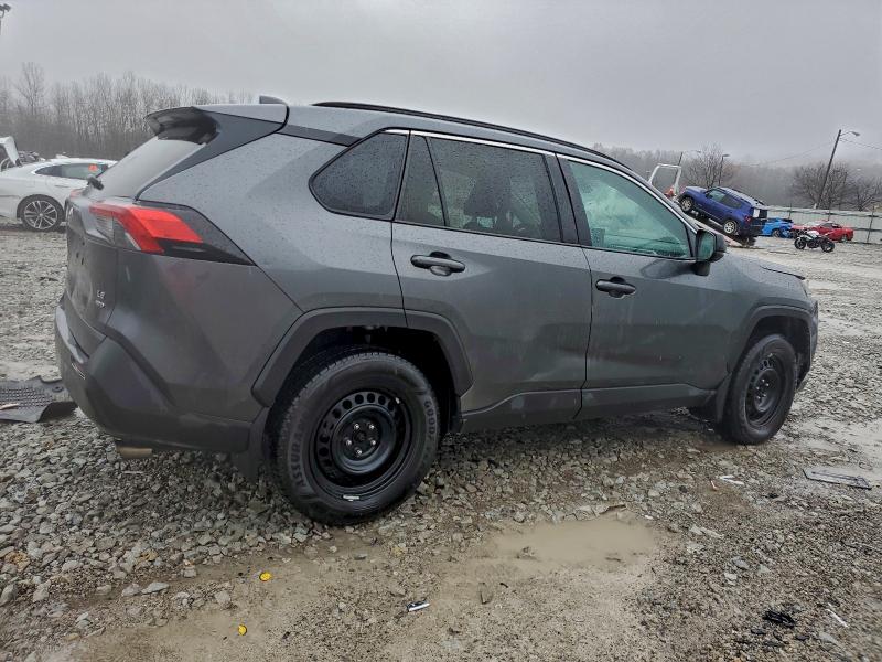 Фото 3 - TOYOTA RAV4