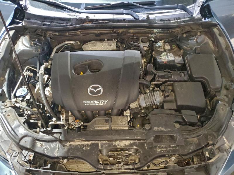 Фото 11 - MAZDA 3