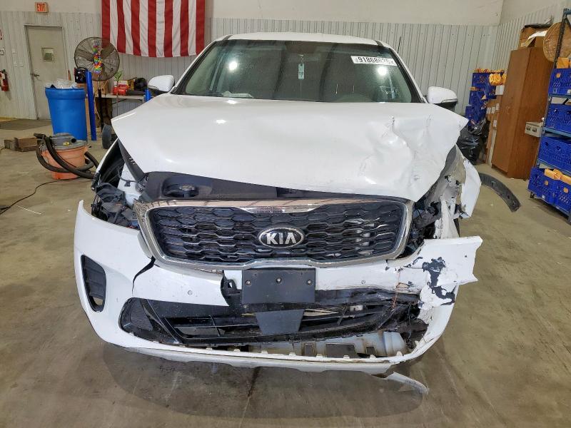 Фото 5 - KIA SORENTO