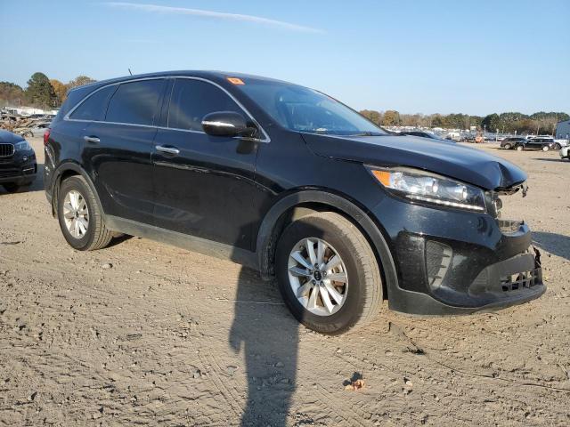 Фото 4 - KIA SORENTO