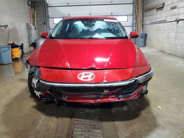 Фото 5 - HYUNDAI ELANTRA