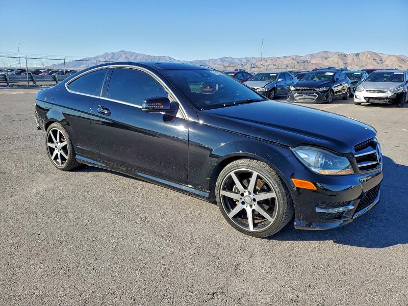 Фото 4 - MERCEDES-BENZ C-CLASS