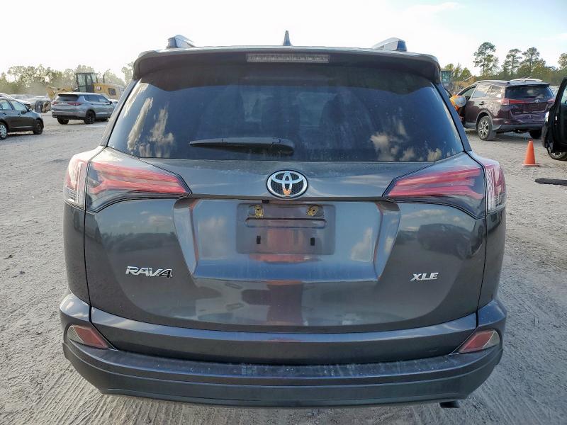 Фото 6 - TOYOTA RAV4