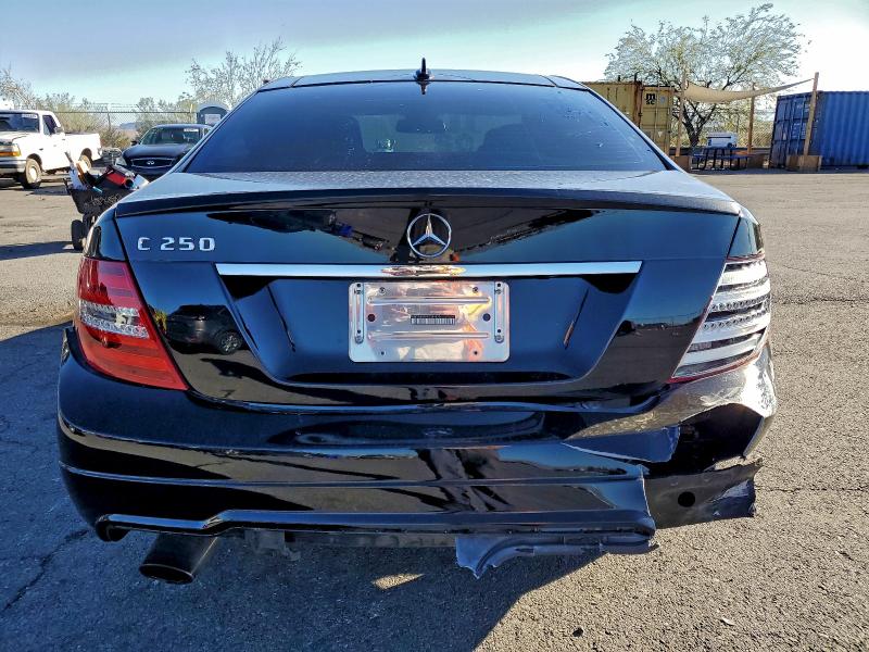 Фото 6 - MERCEDES-BENZ C-CLASS