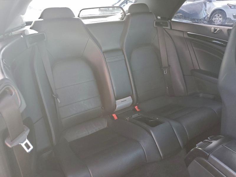 Фото 10 - MERCEDES-BENZ E-CLASS