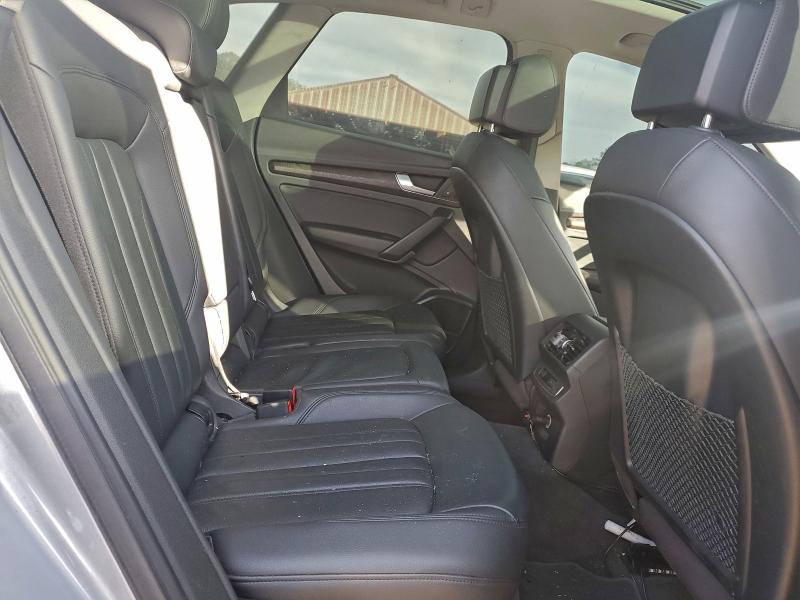 Фото 11 - AUDI Q5