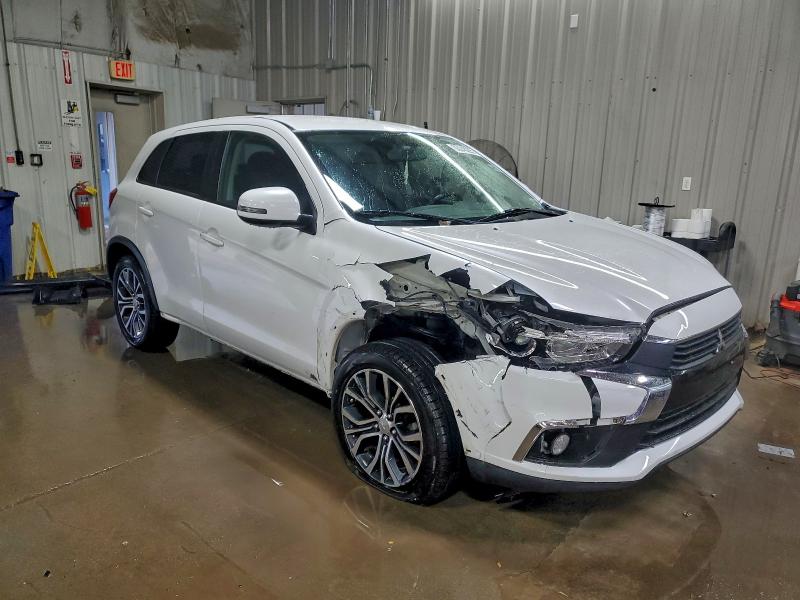 Фото 4 - MITSUBISHI OUTLANDER