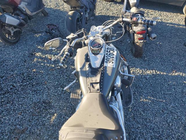 KAWASAKI VULCAN 900 2017