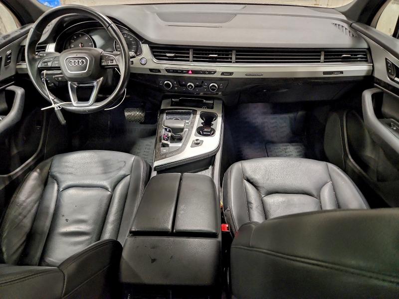 Фото 8 - AUDI Q7