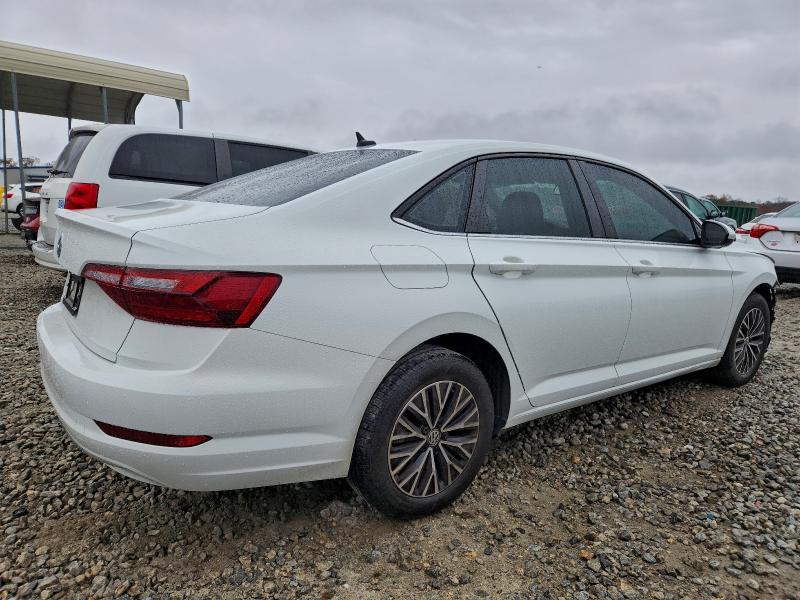 Фото 3 - VOLKSWAGEN JETTA