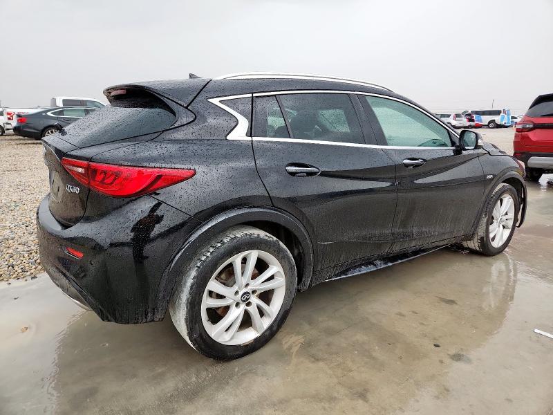 Фото 3 - INFINITI QX30