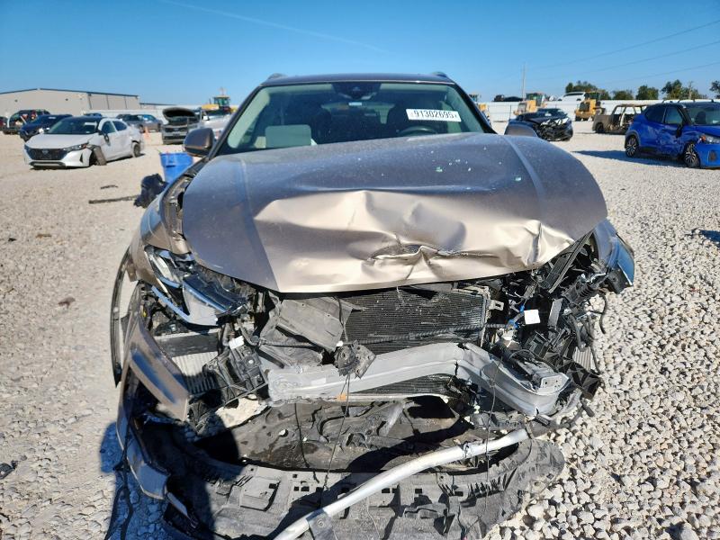 Фото 5 - AUDI Q8