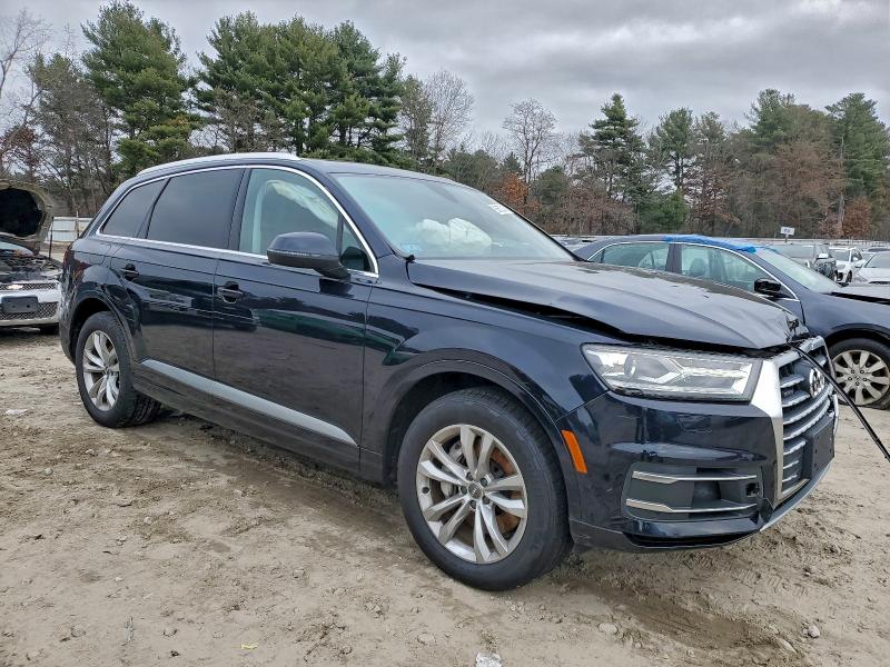 Фото 4 - AUDI Q7