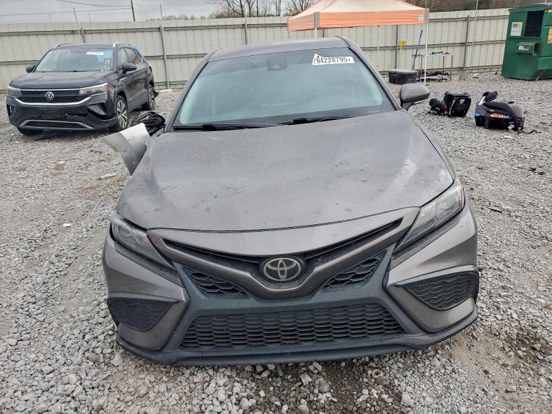 Фото 5 - TOYOTA CAMRY