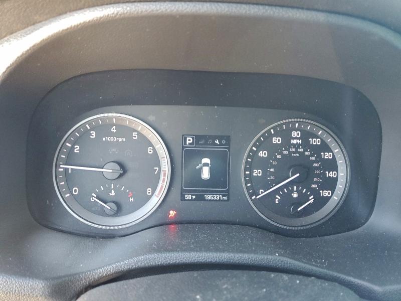 Фото 9 - HYUNDAI TUCSON