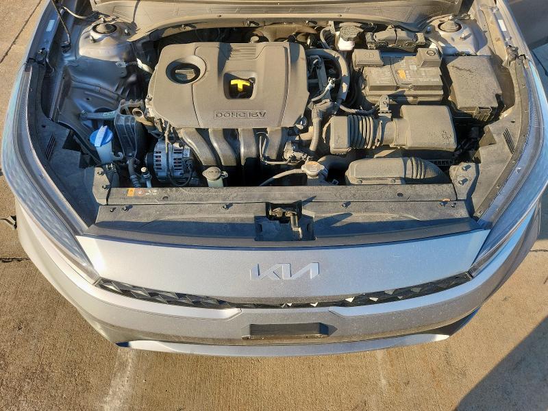 Фото 11 - KIA FORTE