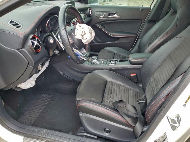 Фото 7 - MERCEDES-BENZ GLA-CLASS