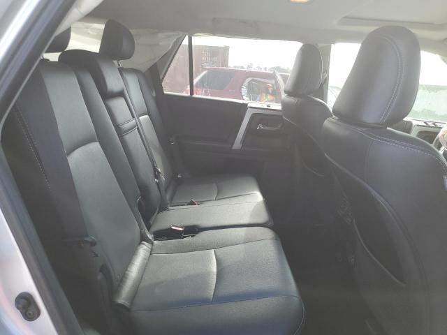 Фото 11 - TOYOTA 4RUNNER