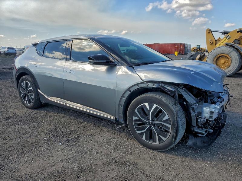 Фото 4 - KIA EV6 LIGHT