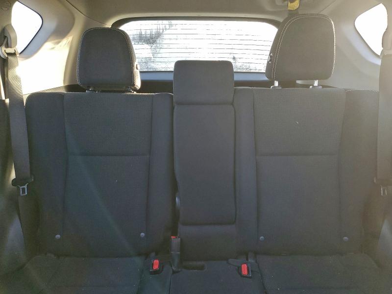 Фото 10 - TOYOTA RAV4