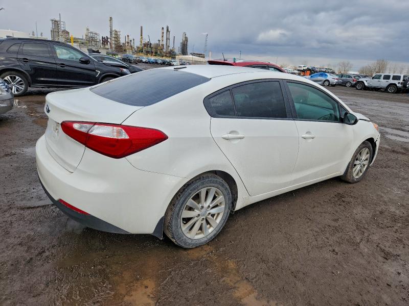 Фото 3 - KIA FORTE