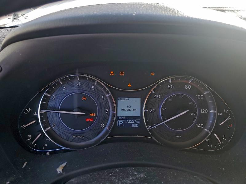 Фото 9 - INFINITI QX80