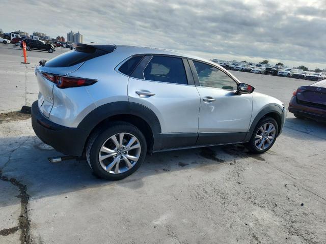 Фото 3 - MAZDA CX30