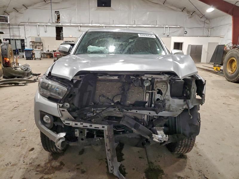 Фото 5 - TOYOTA TACOMA