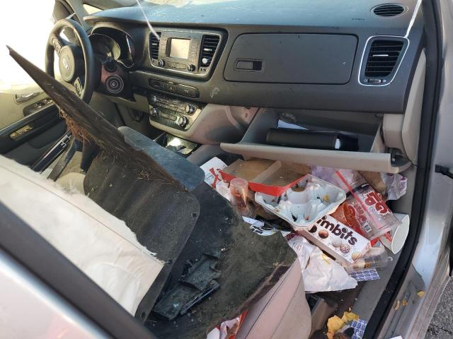 Фото 8 - KIA SEDONA