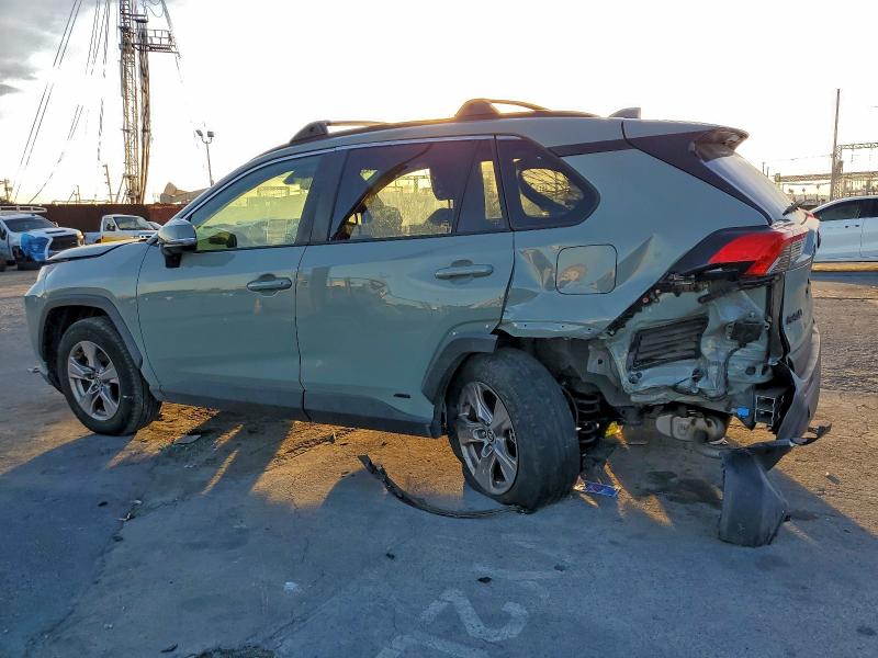 Фото 2 - TOYOTA RAV4