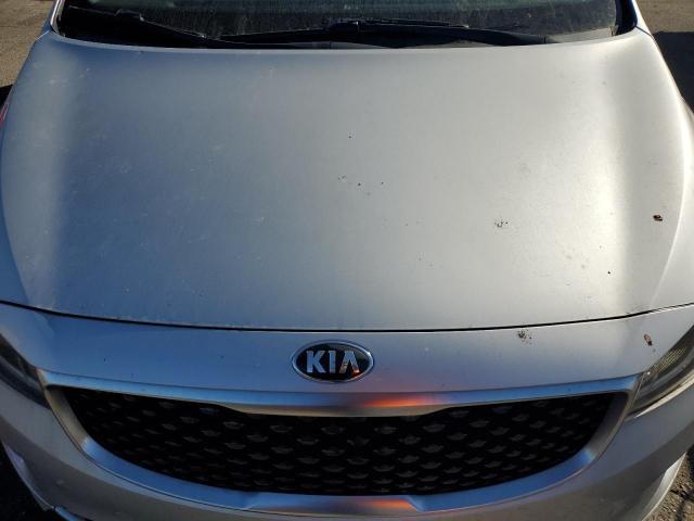 Фото 12 - KIA SEDONA