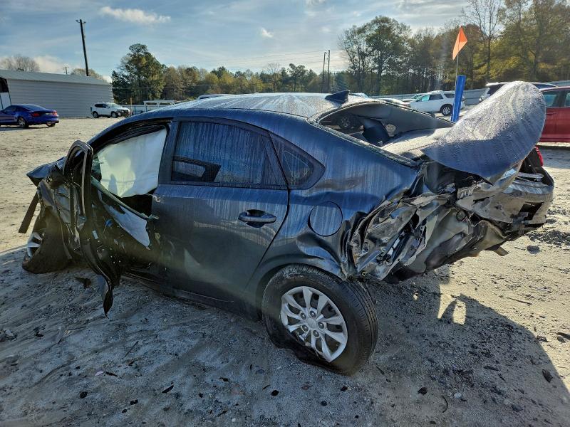 Фото 2 - KIA FORTE