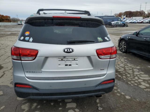 Фото 6 - KIA SORENTO