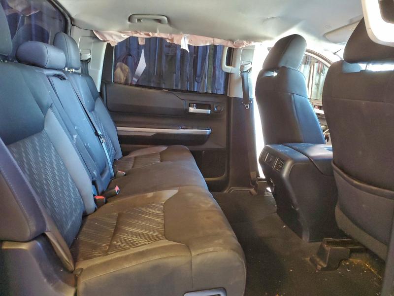 Фото 10 - TOYOTA TUNDRA