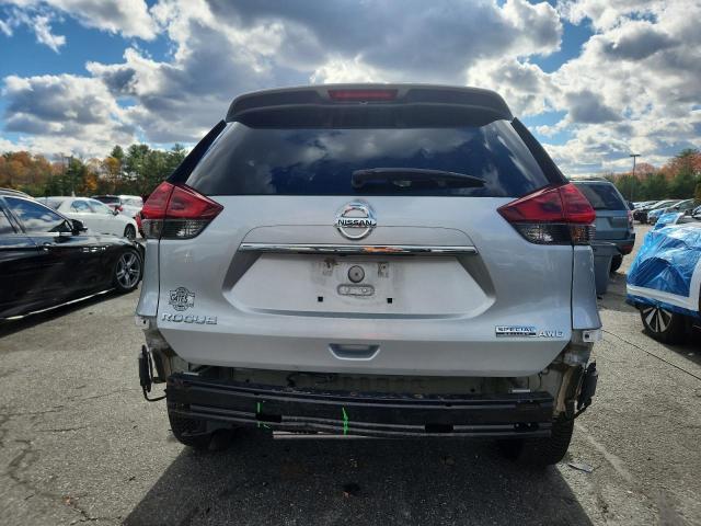 Фото 6 - NISSAN ROGUE