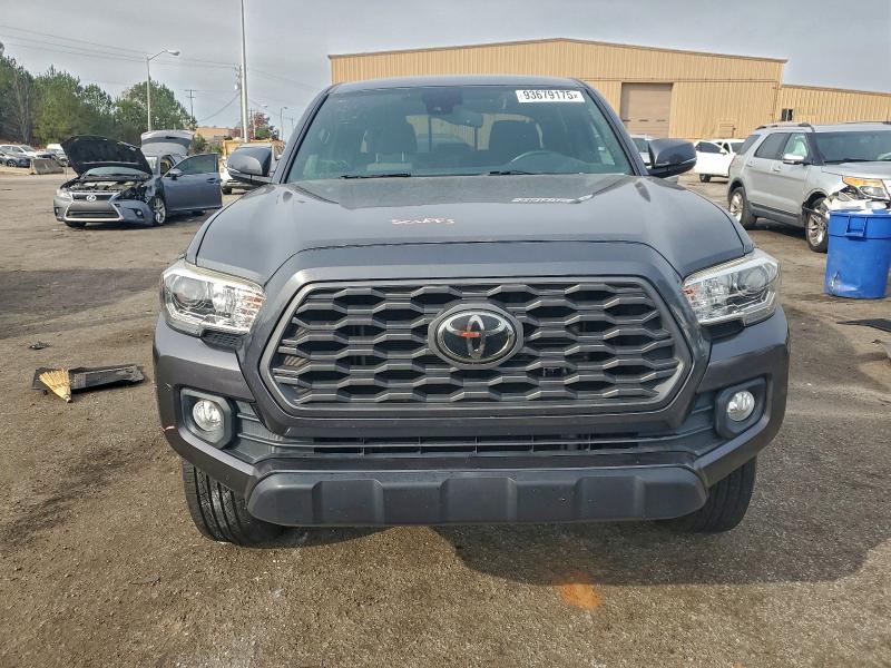 Фото 5 - TOYOTA TACOMA