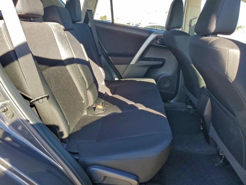 Фото 11 - TOYOTA RAV4