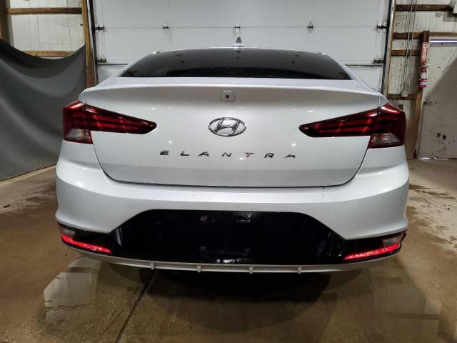 Фото 6 - HYUNDAI ELANTRA