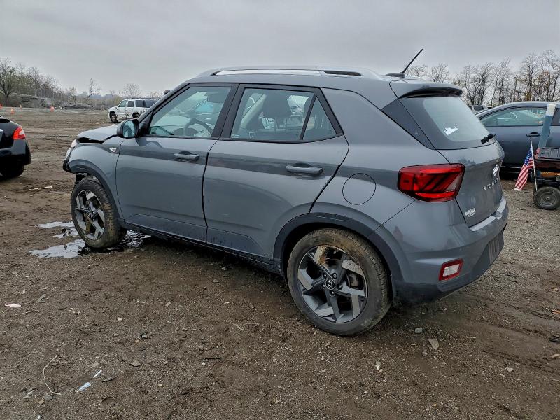 Фото 2 - HYUNDAI VENUE