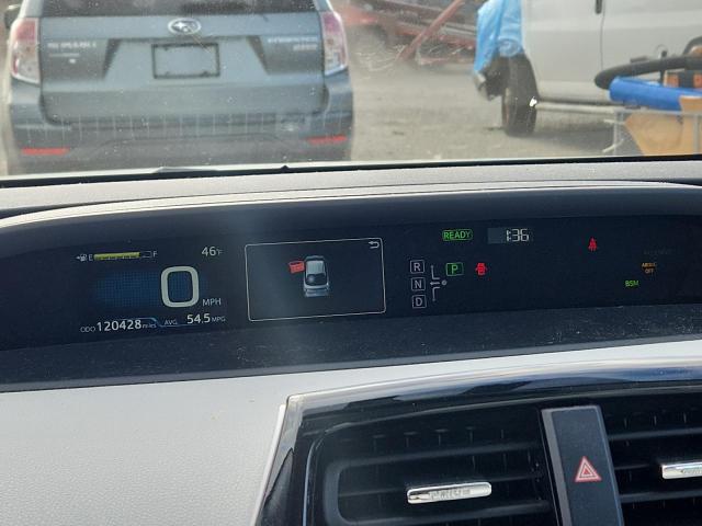 Фото 9 - TOYOTA PRIUS