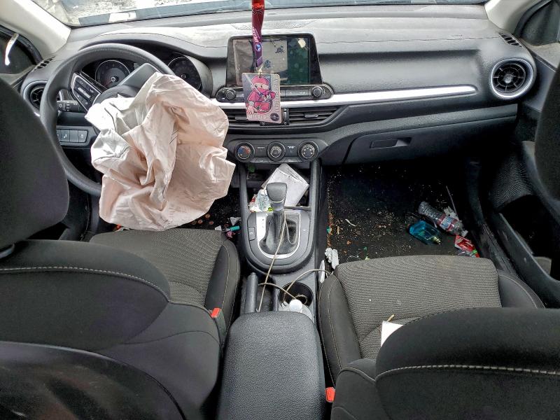 Фото 8 - KIA FORTE