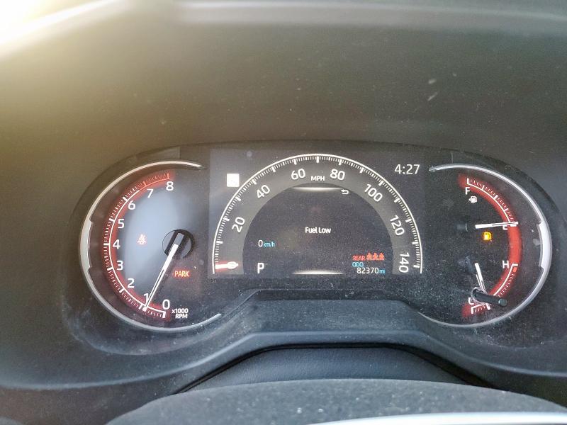 Фото 9 - TOYOTA RAV4