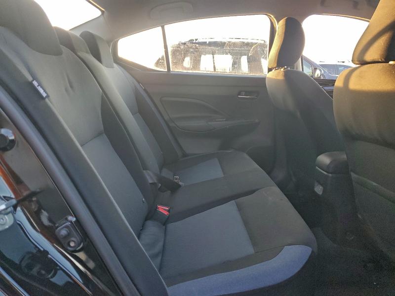 Фото 10 - NISSAN VERSA