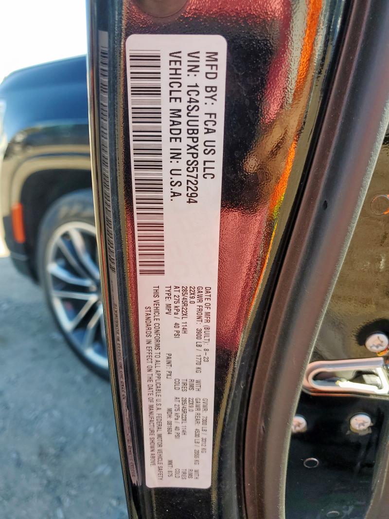 Фото 13 - JEEP WAGONEER